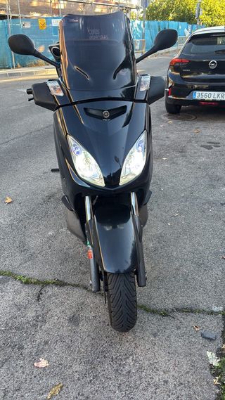 Yamaha Xmax 250