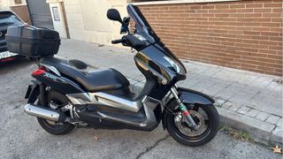Yamaha Xmax 250