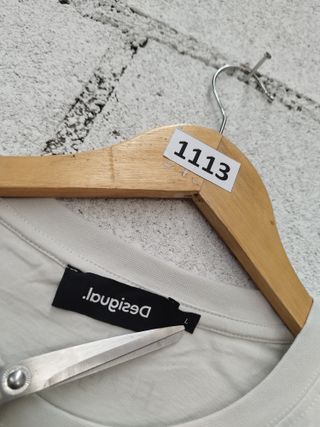 Camiseta Desigual Blanca Estampada