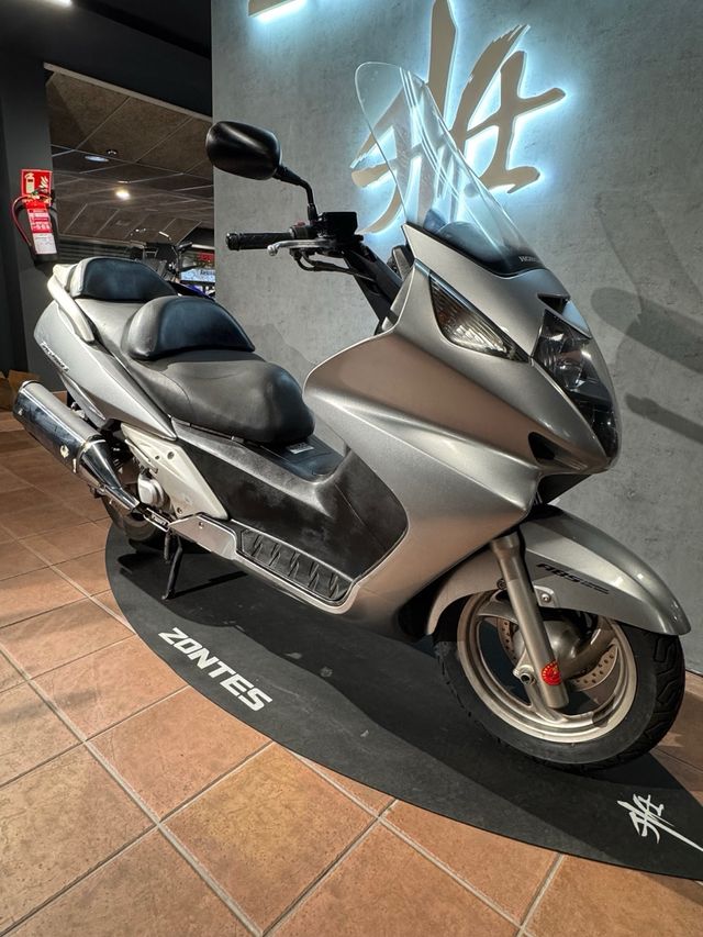 Honda Silver Wing 600 ABS 2005
