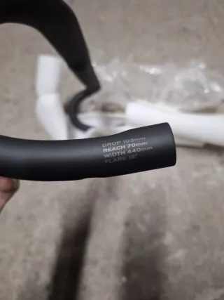 Manillar Roval Terra 44 Gravel