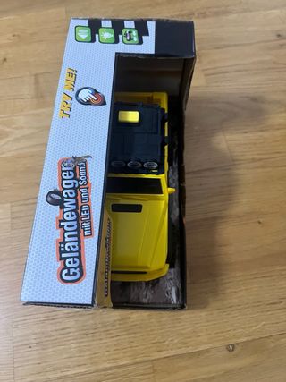 Coche todoterreno Geländewagen con luces y sonido