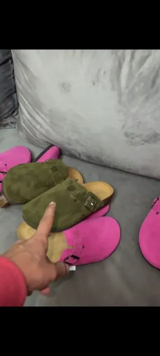 Sandalias y zuecos Unisex