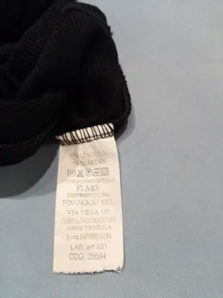 Maglia elasticizzata nera