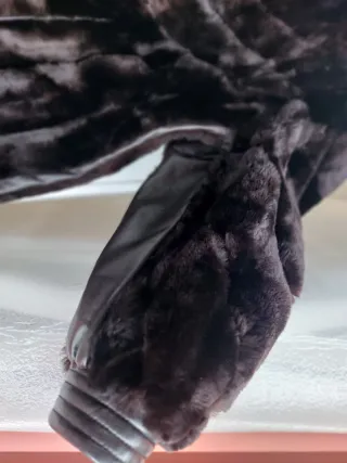 Abrigo de piel marrón