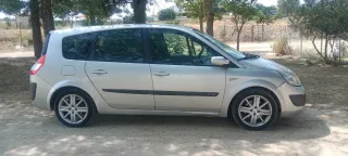Renault Grand Scenic 2004