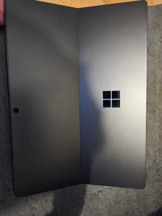 Microsoft Surface Pro 2025 ultimo modelo