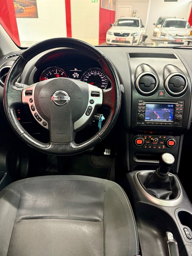 Nissan Qashqai+2 2011