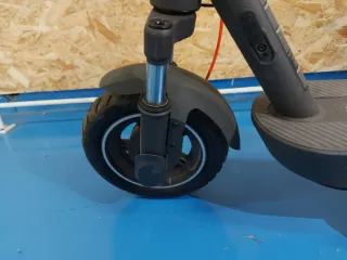 Patinete Eléctrico Xiaomi + Accesorios de Segurida