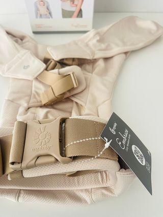 Ergobaby Embrace Soft Air Mesh - com caixa