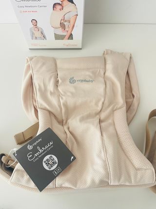 Ergobaby Embrace Soft Air Mesh - com caixa