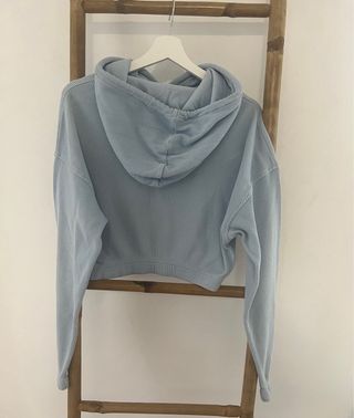 Sudadera de chica. Bershka. Talla M
