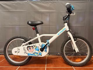 Bicicleta infantil Btwin 14 pulgadas.