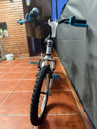 Bicicleta infantil Btwin 14 pulgadas.