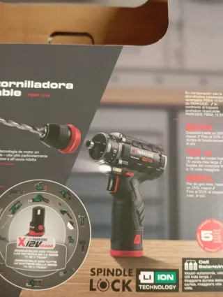 Taladro atornillador Parkside y muchos accesorios