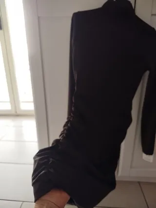 Vestito aderente marrone