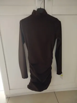 Vestito aderente marrone