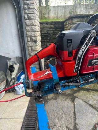 Soporte para motosierra