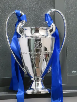 Trofeo Champions League 44 cm.