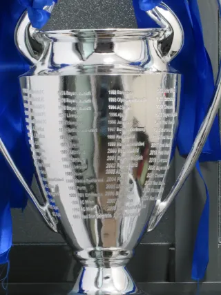 Trofeo Champions League 44 cm.