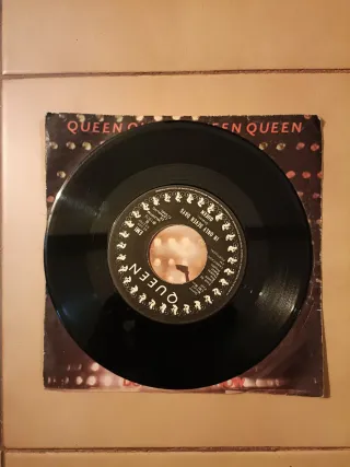 Queen - Don't Stop Me Now (EP, 7")