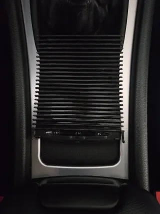 Cortina Consola Mercedes C-Class 203 *nova*