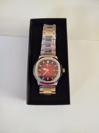 Reloj Nautilus rojo 42 mm – acero inoxidable