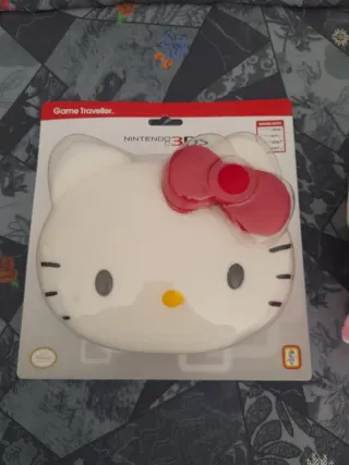 NUEVO.Funda-bolso Kitty DS y Peluche Kit