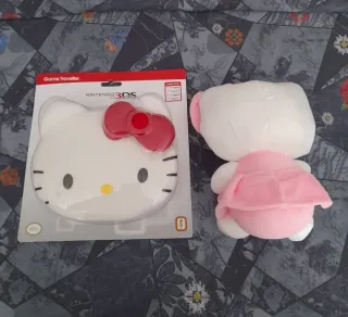 NUEVO.Funda-bolso Kitty DS y Peluche Kit