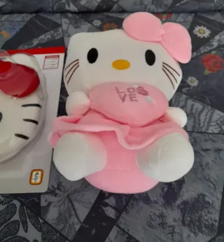 NUEVO.Funda-bolso Kitty DS y Peluche Kit