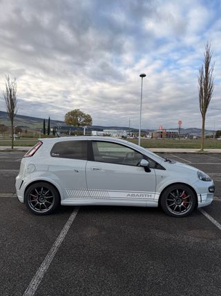 Abarth Punto Evo 2014