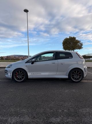 Abarth Punto Evo 2014