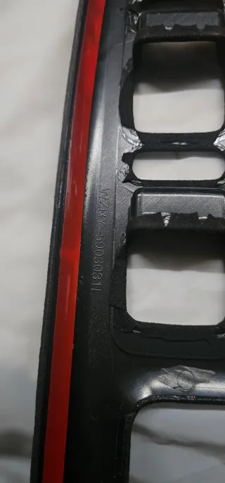 Embellecedor elevalunas negro Xpeng g9