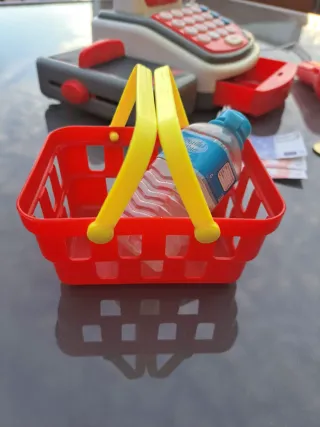 Caja registradora de juguete con calculadora