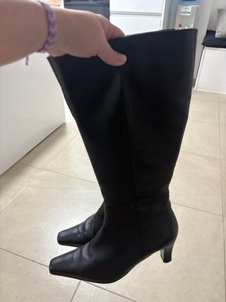 Botas altas negras