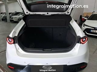 Mazda 3 2.5L E-SKY G MHEV 103kW Prime-line