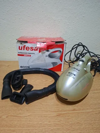 Aspirador portatil ideal para coches e interiores