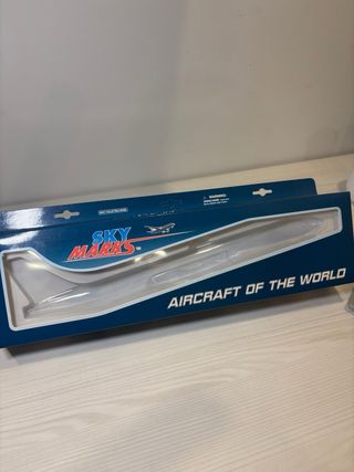 Maqueta Avión American Airlines B777 1:200