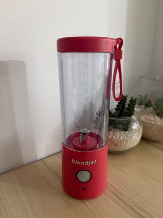 Batidora portátil BlendJet roja