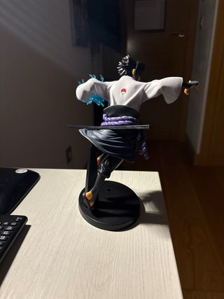 Figura Sasuke 25 cm
