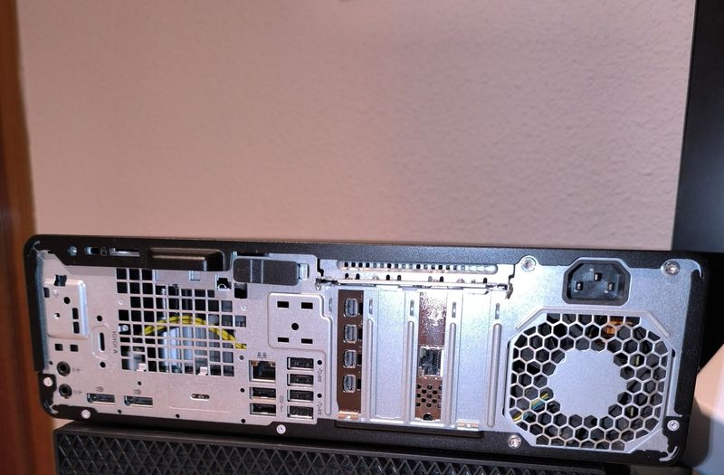HP EliteDesk 800 G3 SFF I7 7gen (GPU opcional) afbeelding 4