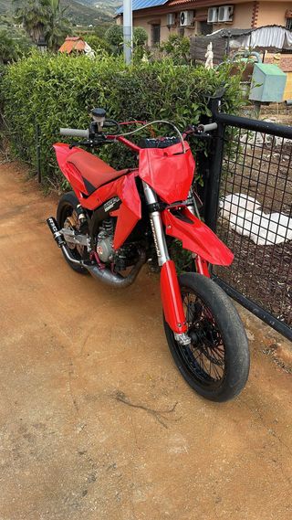 Derbi DRD Racing Roja