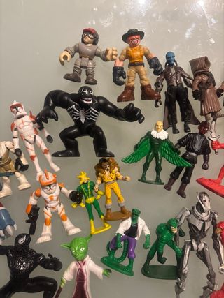 Lote Figuras Star Wars y Marvel