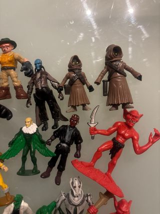 Lote Figuras Star Wars y Marvel