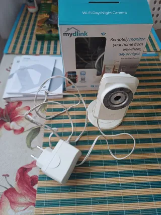 Cámara Wi-Fi D-Link Día/Noche