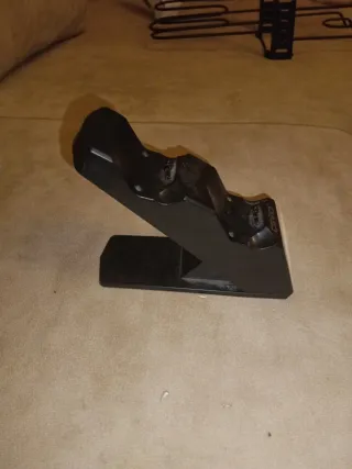 Cargador Doble Mando PS4 GVD