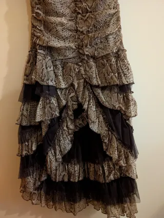 Vestido estampado serpiente volantes