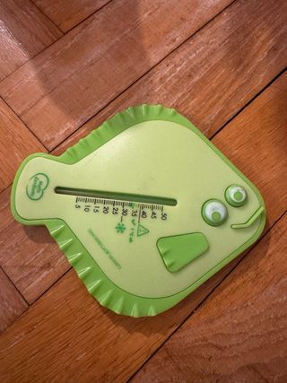 Juguetes variados + Termómetro