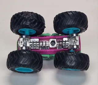 Hot Wheels Monster Truck Zombie Wrex 1/64