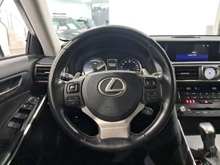 Lexus IS 2.5 300h Business